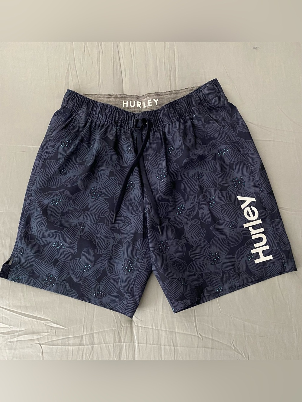 Hurley men's swim trunks Size M